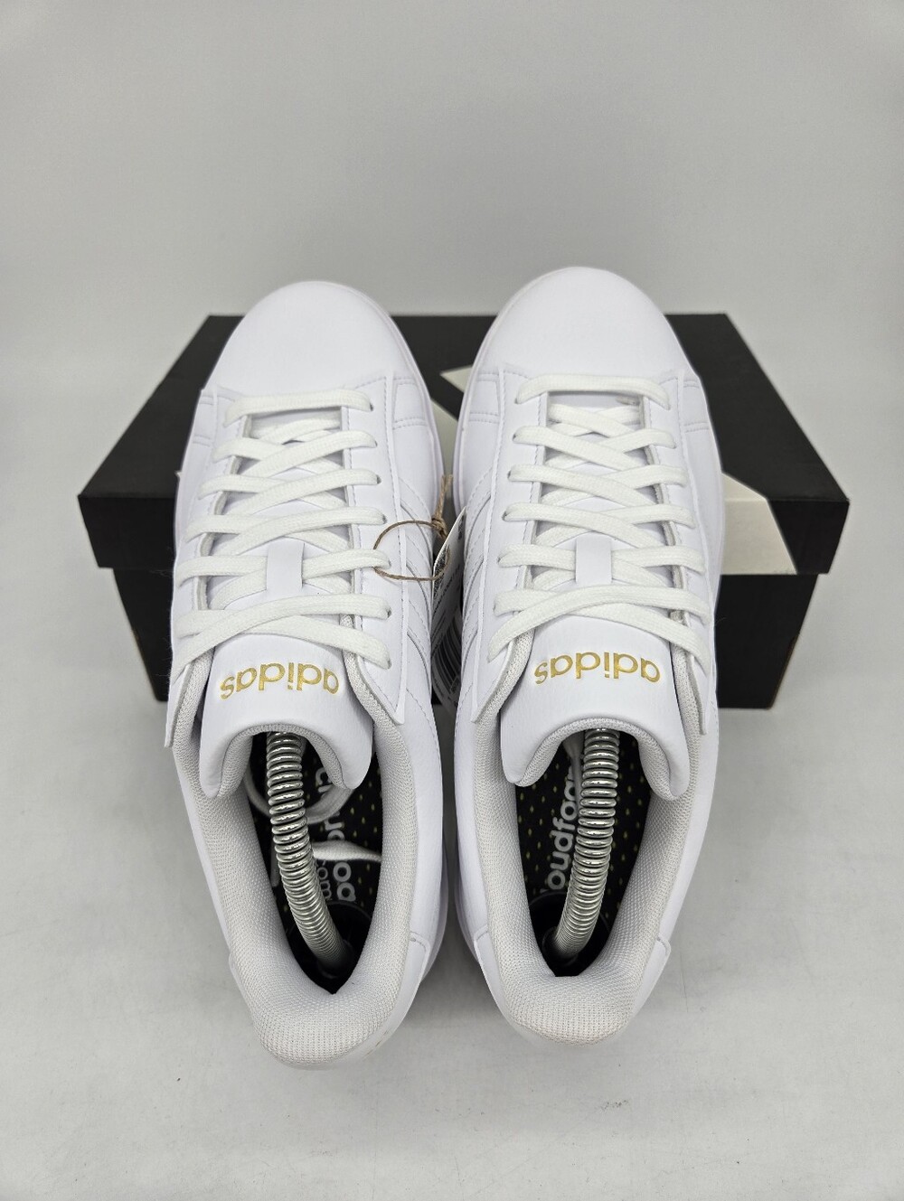adidas Women's Grand Court 2.0 GW9213 Cloud White Gold Metallic Shoes Size 7 - Picture 5 of 8
